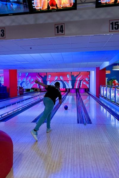 Bowling Student bowling