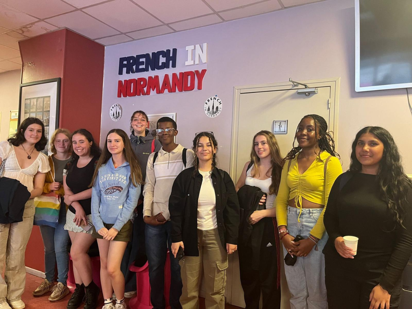A group of students in a language school in Rouen on a trip with Blue Stamp Travel