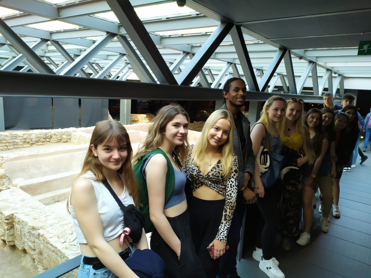 A group of students visit an archaeological site in Valencia